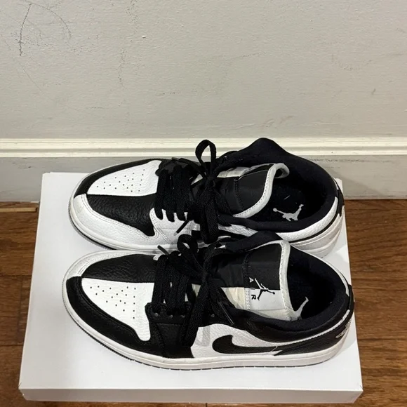 Air Jordan 1 eLow SE 'Homage' Women Size 7 - Picture 2 of 6